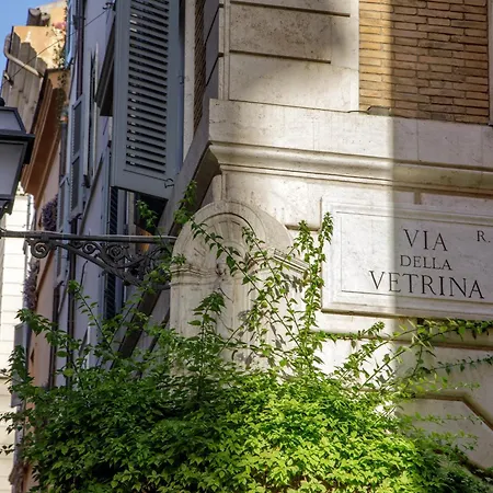 The Right Place 4U Navona Luxury Rooms-3