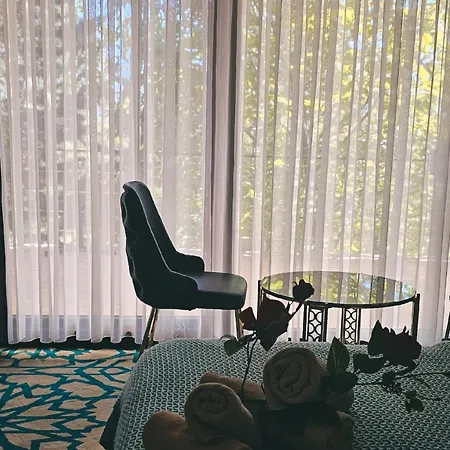 Mi Casa-3