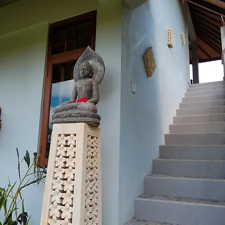 Santra Putra Guesthouse At Karja Art Space-2