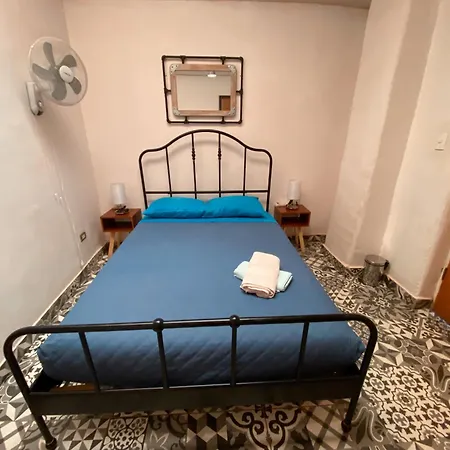Rey Lagarto Hostel-3