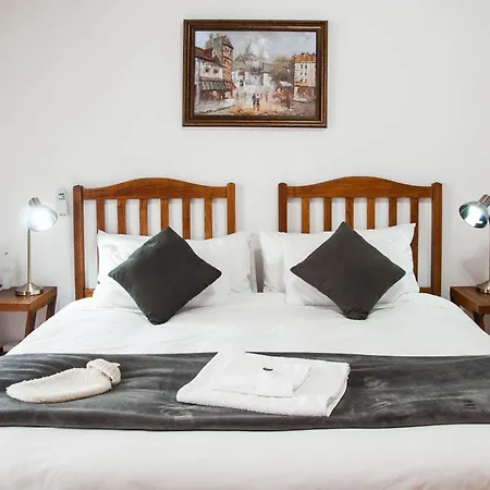 6 On Kloof Guest House-3