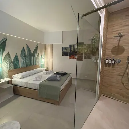 Jungle Room-3