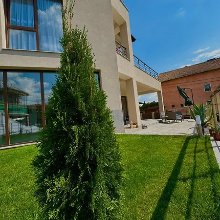 The Hillside Villa-3