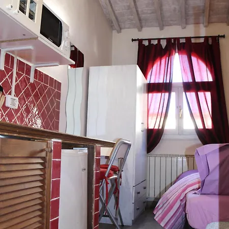 Max Studios Florence-2