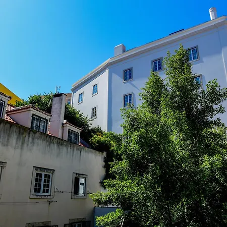 Alfama Guest House-2