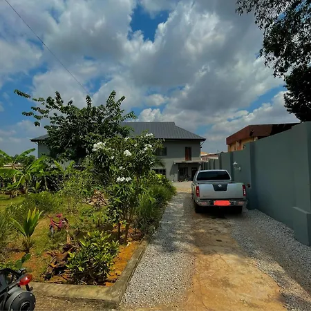 Bruks Guest House-3