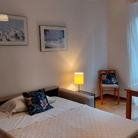Antonia'S Guest House-3