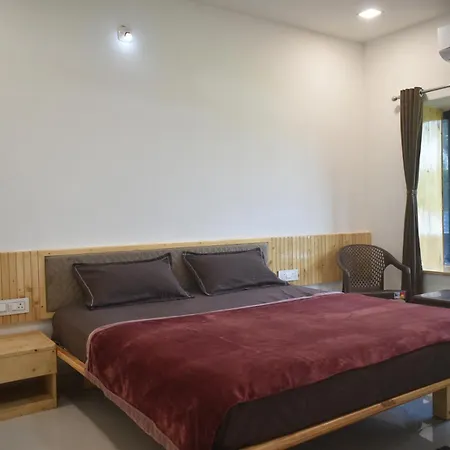 Cabana Rooms-2