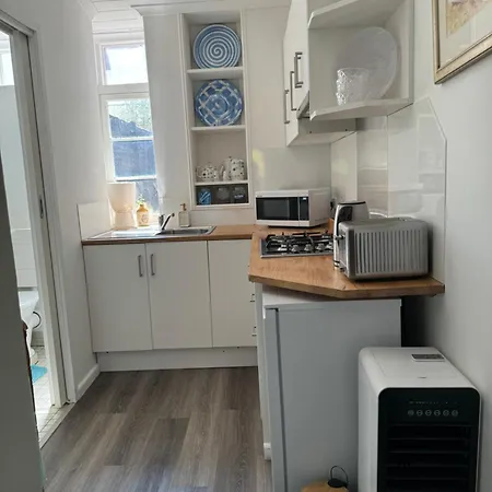 The Garden Cottage-2