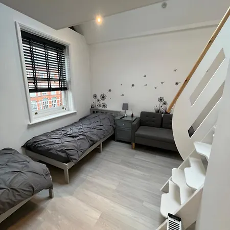 Camden Bnb-3