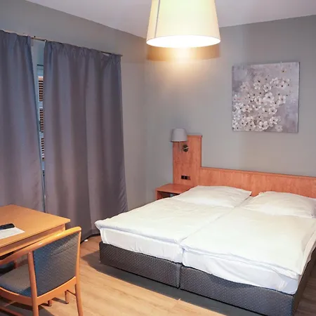 Angelis Pension Frankfurt Airport-3