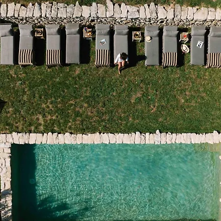 Le Domaine Du Castellas-3