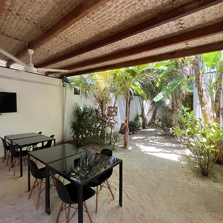 Villa Kudi Maldives Guest House Thulusdhoo-3