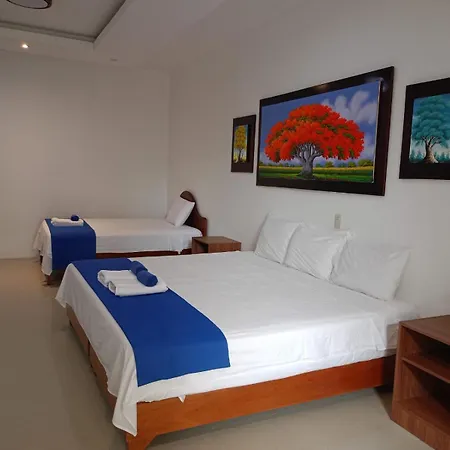 Galapagos Isabela Hotel Loja-2