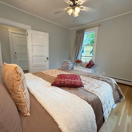 Harvard Rooms - 2Br Retreat Adjacent To University-2
