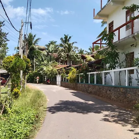 Patini Bungalows - Beach Garden-2