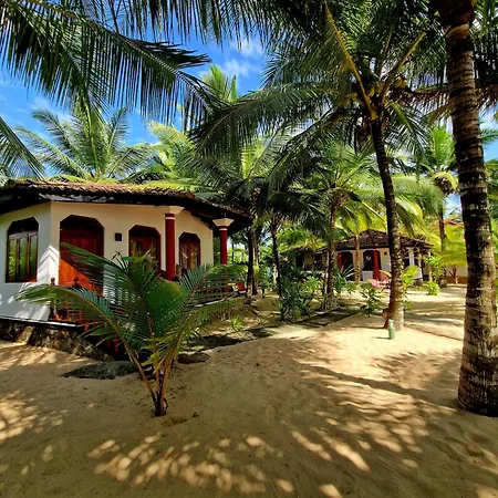 Patini Bungalows - Beach Garden-3