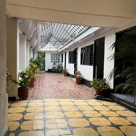 Hostal la leyenda vallenata-3