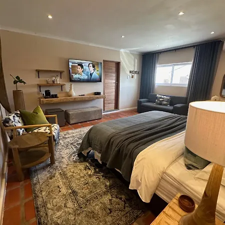 Mes Amis Beach Guest House-3