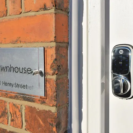Townhouse @ Henry Street Crewe-2
