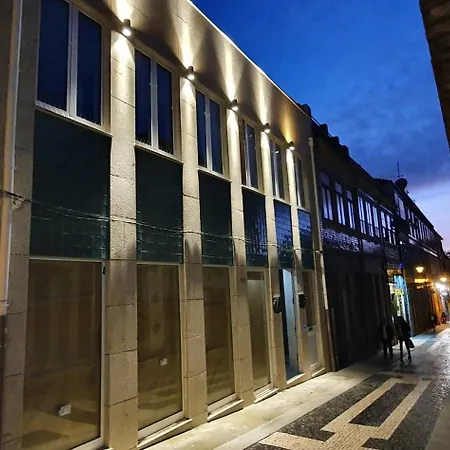 7 Bridges Estudios- Porto-Houses And Suites-3