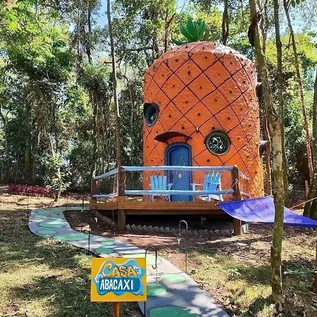 Casa Abacaxi, Vila Mágica-3