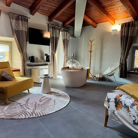 Le Relais Du Bourg Chambres De Charme Wellnes-3