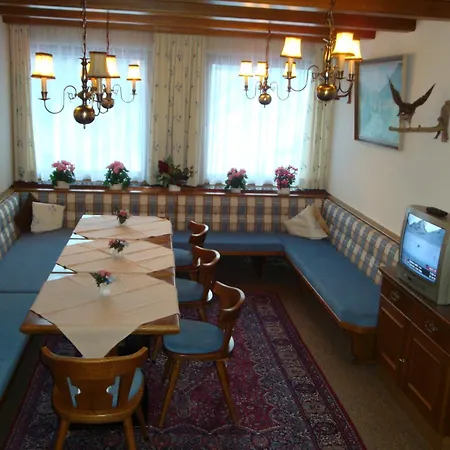 Hotel Garni Val-Sinestra-3