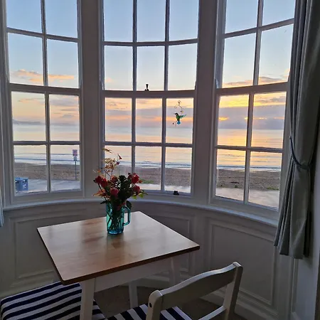 Seaspray Guest House-3