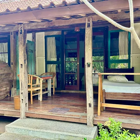 Classic Beach Villas-3