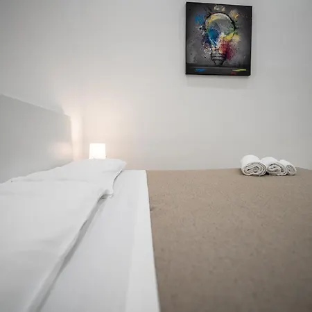 Valguarnera Studio Apartments-2