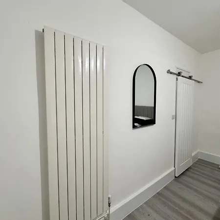 Oxborne Rooms Uk - Plaistow-2