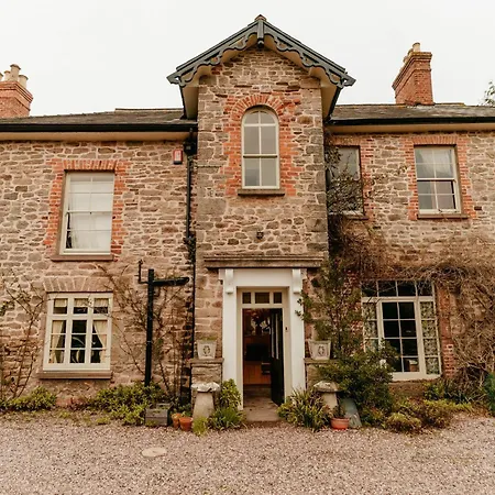 Lyde Court Country House-3