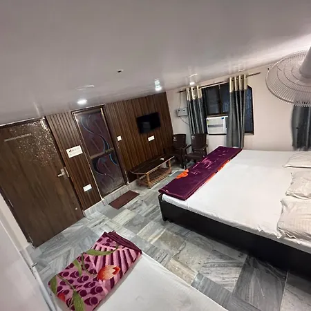 The Gateway Banaras Guest House-2