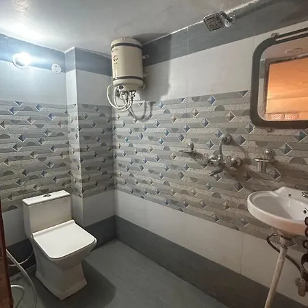 The Gateway Banaras Guest House-3