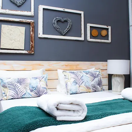 Beechwood B&B-3