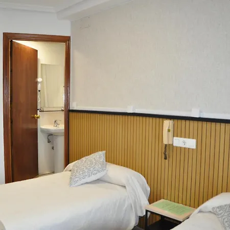 Hostal Ramón y Cajal-2