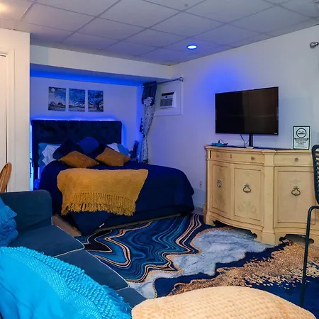 The Blue Room Luxury Suite-2