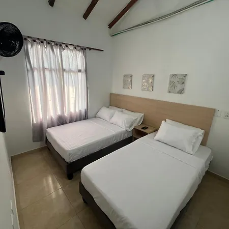 Hostal El Cedro-2