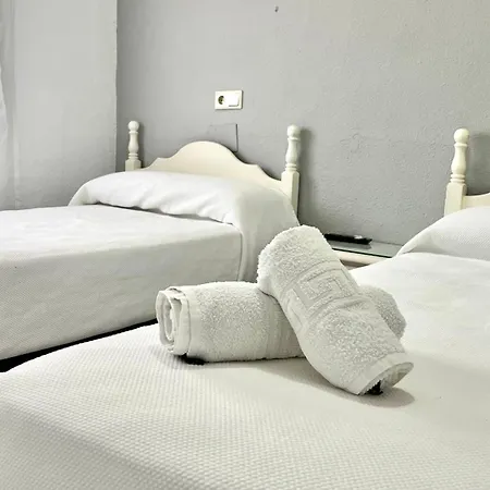 Hostal Carlos III-2