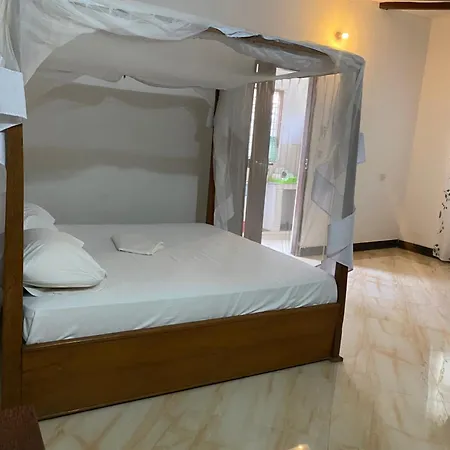 Zuri House-2