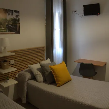 Hostal La Parada-3