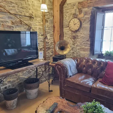 La Casa Encanto-2