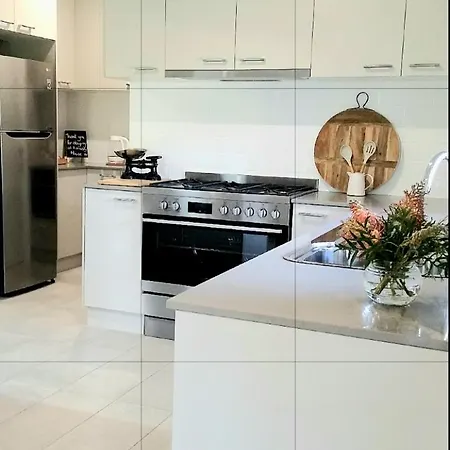 Kennedy House Euroa Perfect For Short Term Stays-2