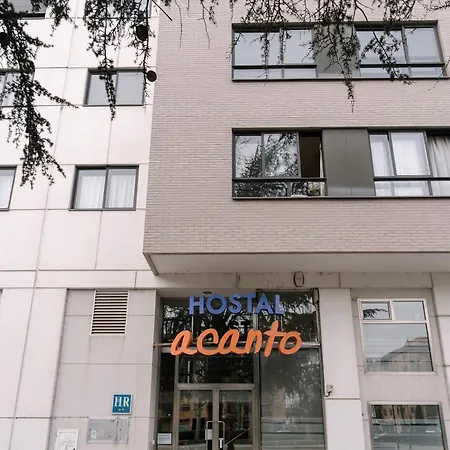 Hostal Acanto-3
