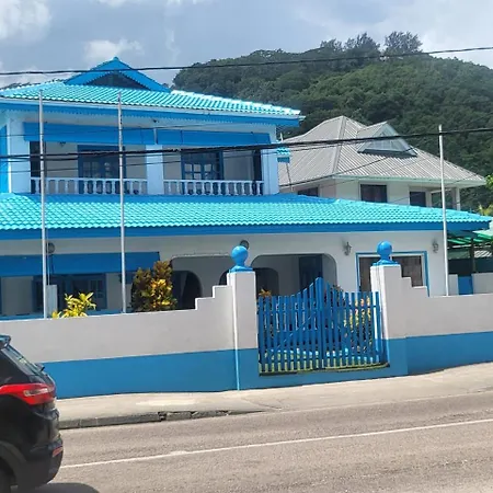 Le Chateau Bleu-2
