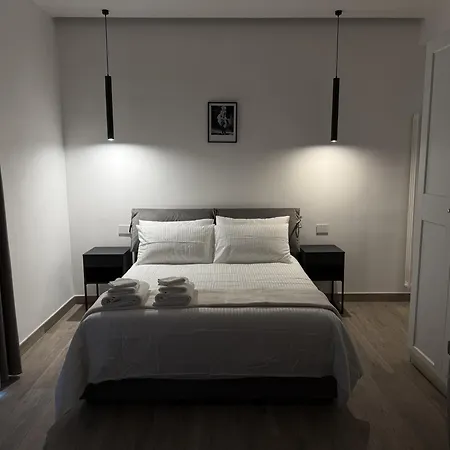 Home In Napoli-3