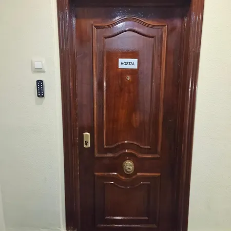 Hostal Foncalada-2
