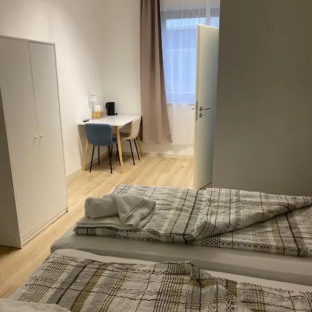 Goldstar Hotel Hannover-3