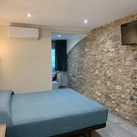 Hostal Milana Girona-3